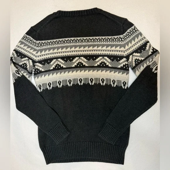 GAP Men's Fair Isle Crewneck Sweater in Black and Cream - Picture 3 of 3